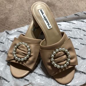 Karl lagerfeld Paris 2 1/2”heel